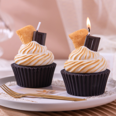 Cupcake scent candle