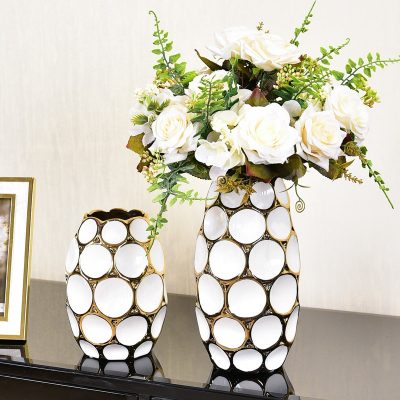 stylish shai-inspired ceramic vase