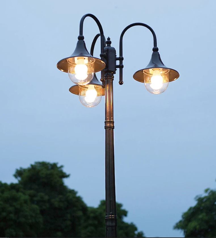 Retro European-Style 3-Head Garden Street Lamp