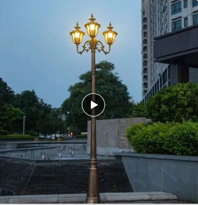 Royal Garden 3-Head Outdoor Lamp